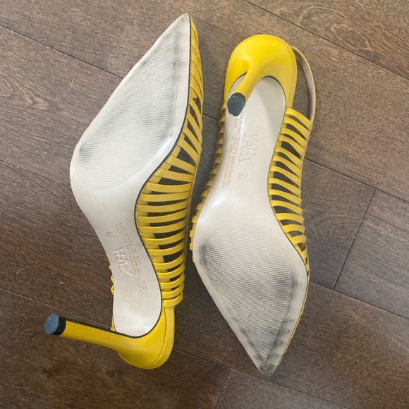 Zara yellow slingback stilettos - Picture 3 of 3